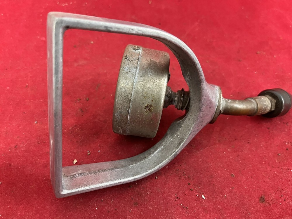 Sun Electric Corp. Model S-80 Engine Compression Tester