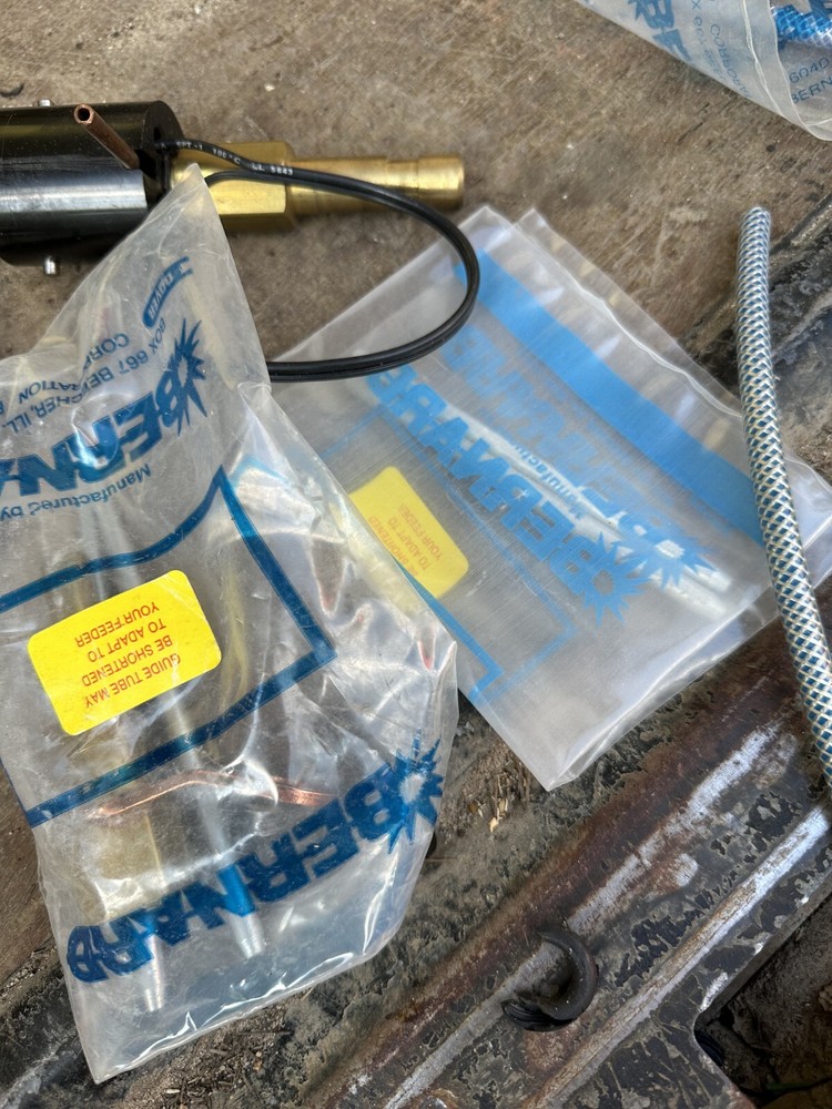 Bernard E-Z FEED QUICK DISCONNECT FEEDER END