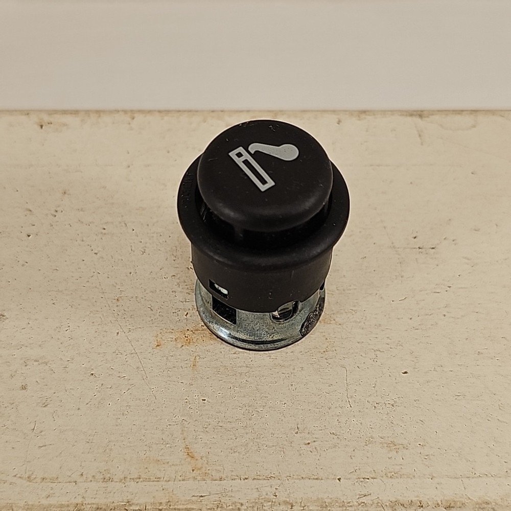 NOS GENUINE OEM VW Volkswagen Front Console Cigarette Lighters