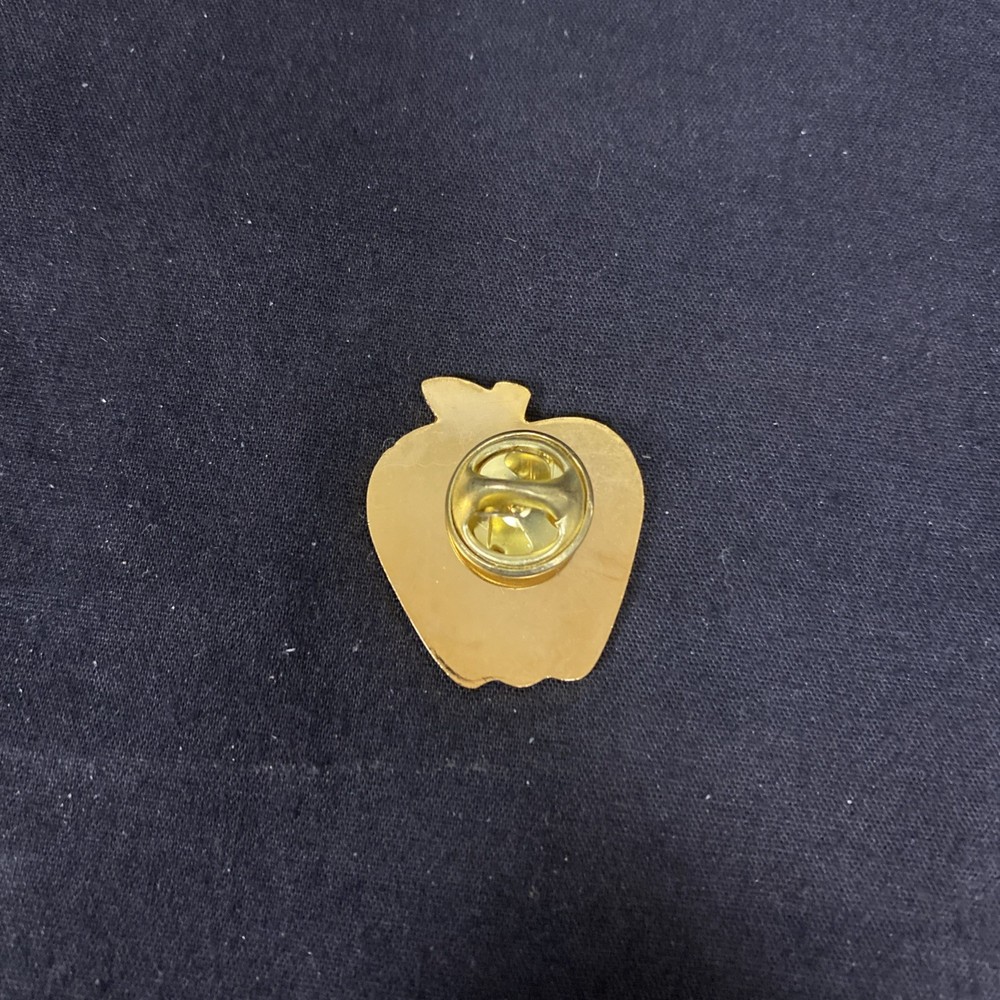 Washington State Souvenir Enamel Apple Lapel Pin
