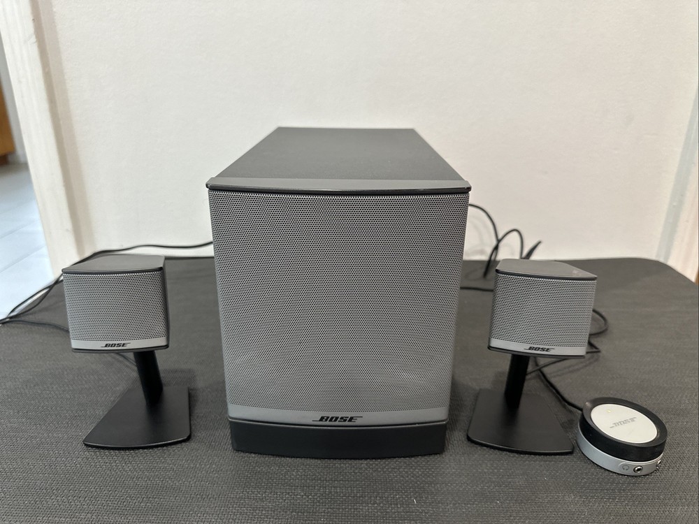 Bose Companion 3 Series II Multimedia Speaker System Complete With Controller