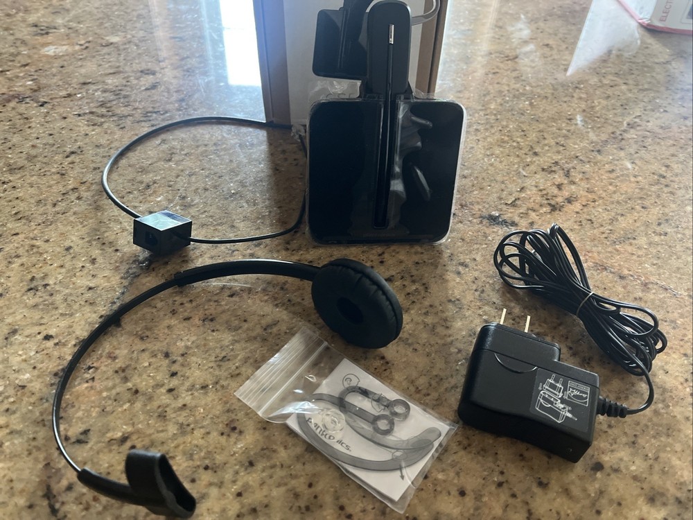 Plantronics CS540 Wireless Headset System 4pcs