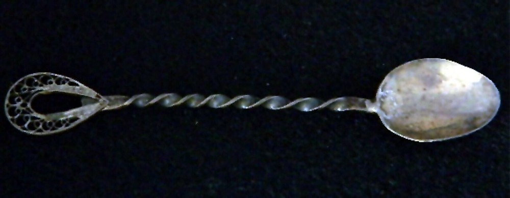 Spoon Salt Twisted Handle Silver Filigree Vintage