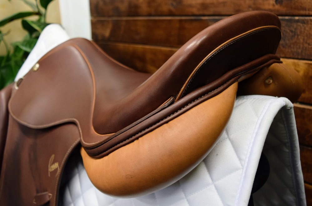 17" Pessoa Amo *Straight Flaps*