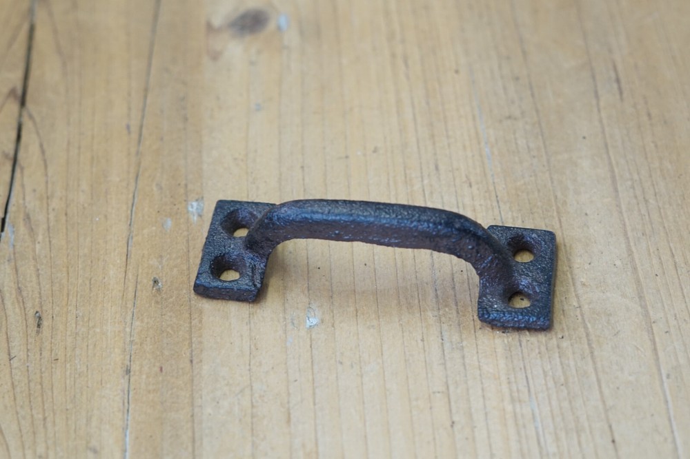 20 CAST IRON HANDLES RUSTIC DRAWER PULLS SMALL 3 5/8" LONG HOME KITCHEN WINDOW