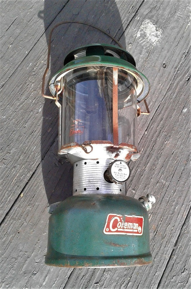 Vintage Coleman Camping Lantern 220H 1973