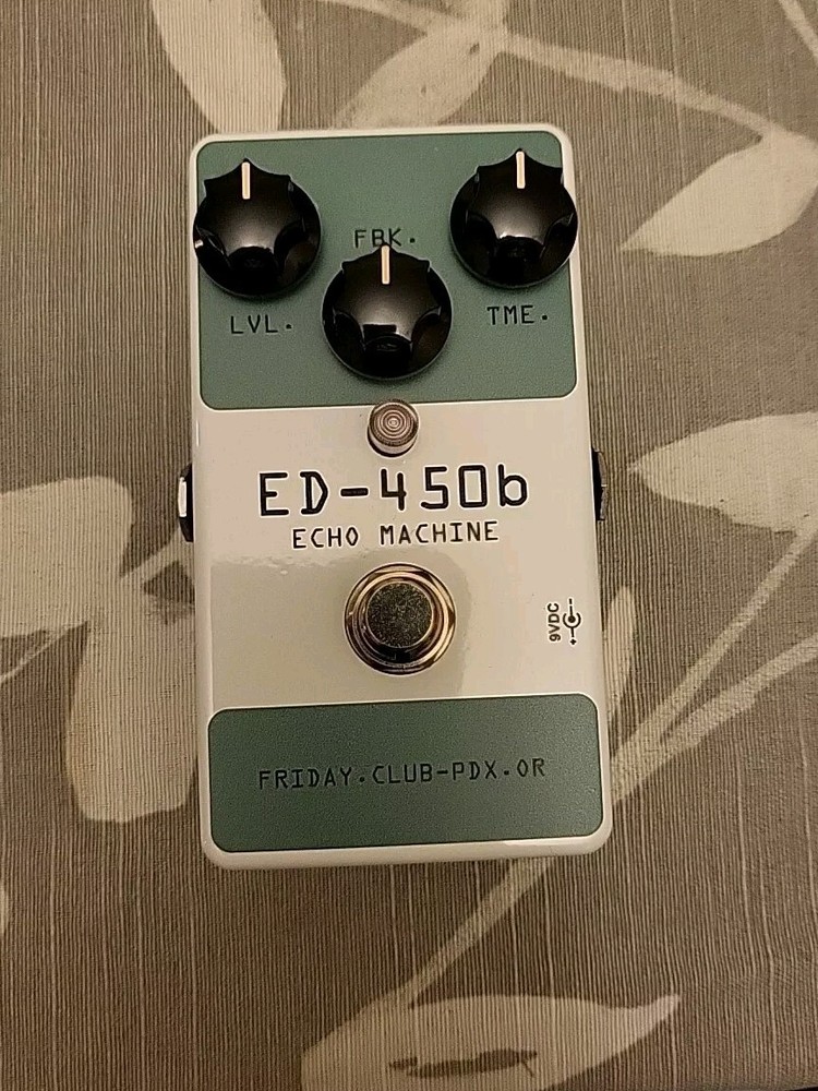 Mr Black / Friday Club ED-450b Echo Machine
