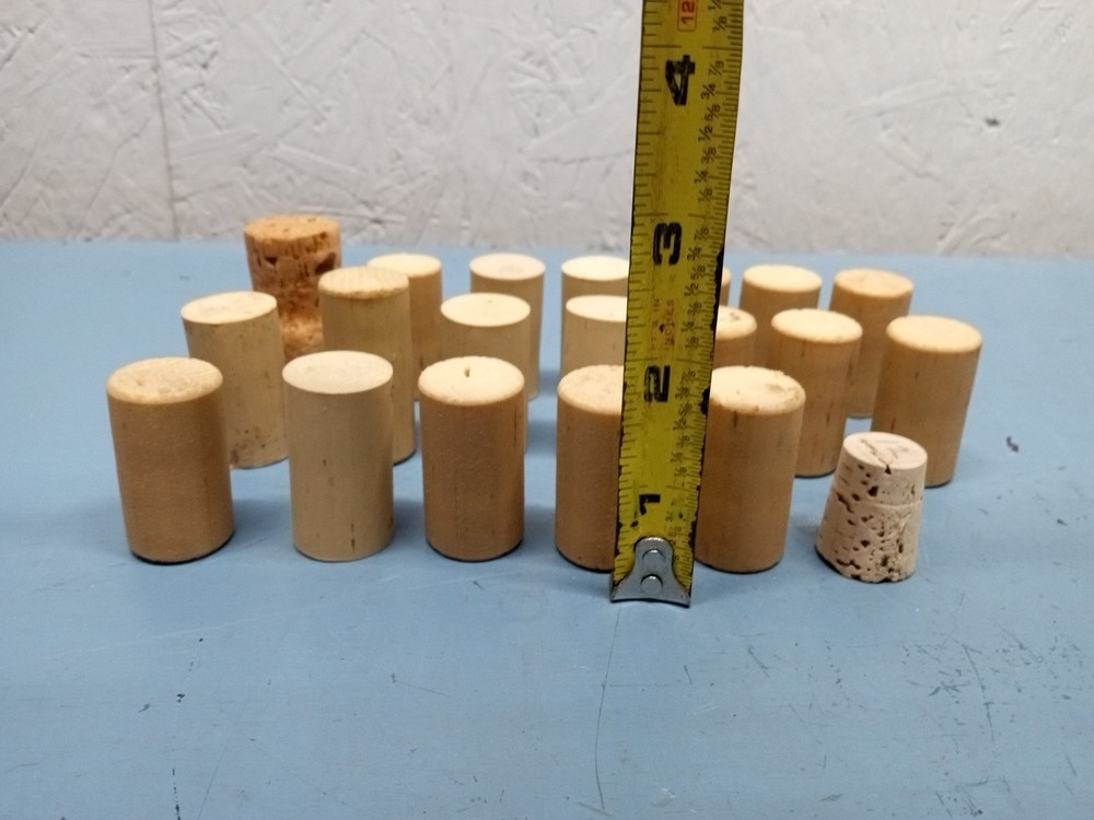 Lot of 20 Unmarked Wine Corks (LL)