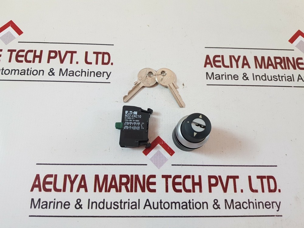 Eaton M22-CKC10 Contact Block With Selector Switch Set