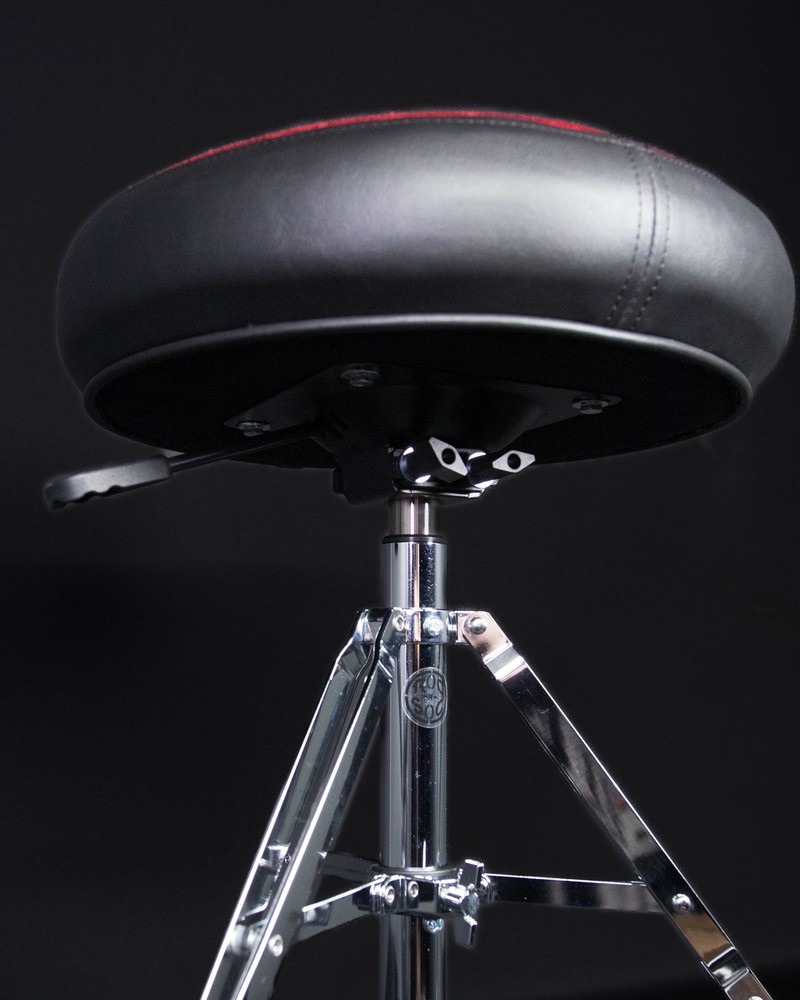 Roc-N-Soc Extended Base Round Throne - Red