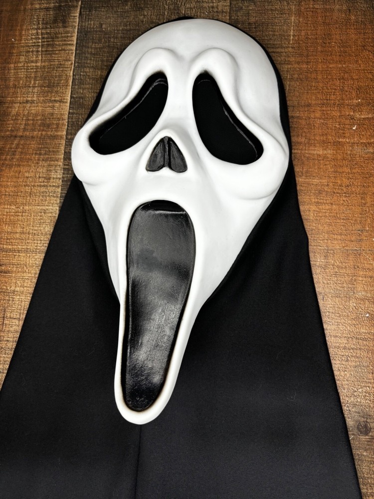 Deluxe Scream Screen-Accurate Reshrouded EU Mask