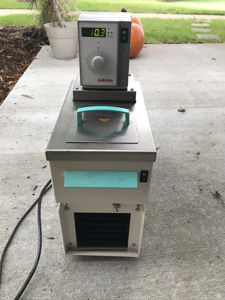 JULABO F12 CHILLER