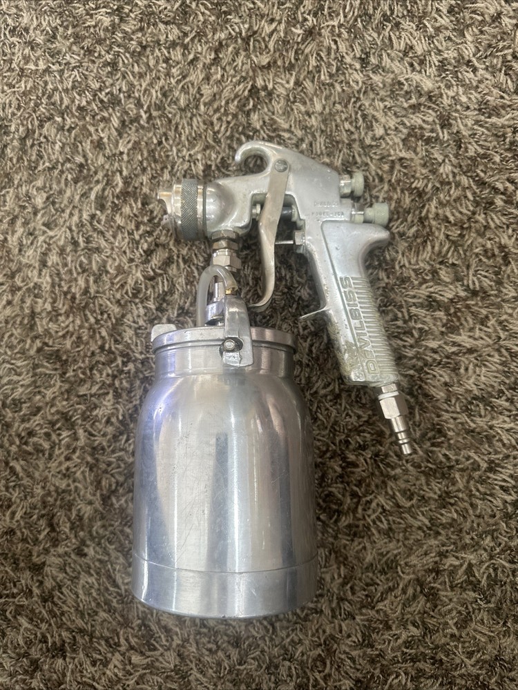 DeVilbiss JGA Paint Spray Gun & Cup With 705 E4 Nozzle