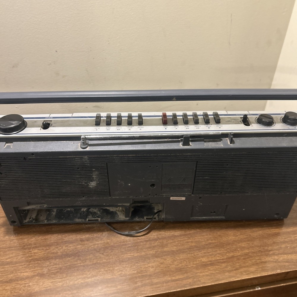 Sanyo Stereo Cassette Recorder DSR2