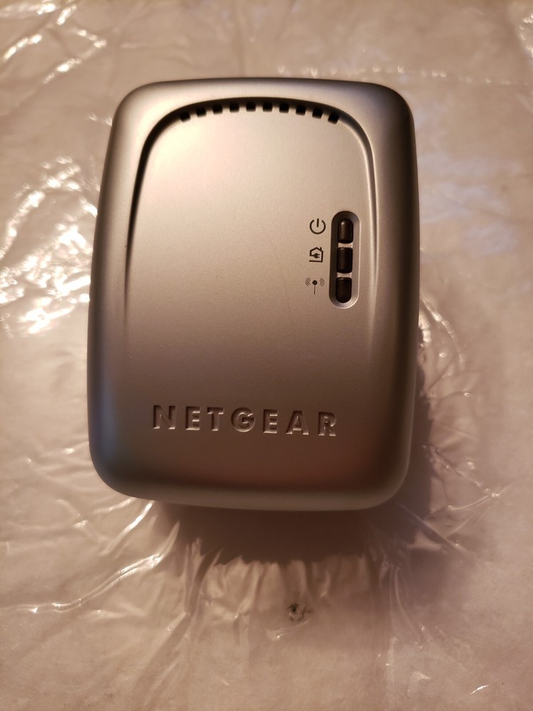 NETGEAR 54 Mbps Wireless Powerline Access Point WGX102 EUC