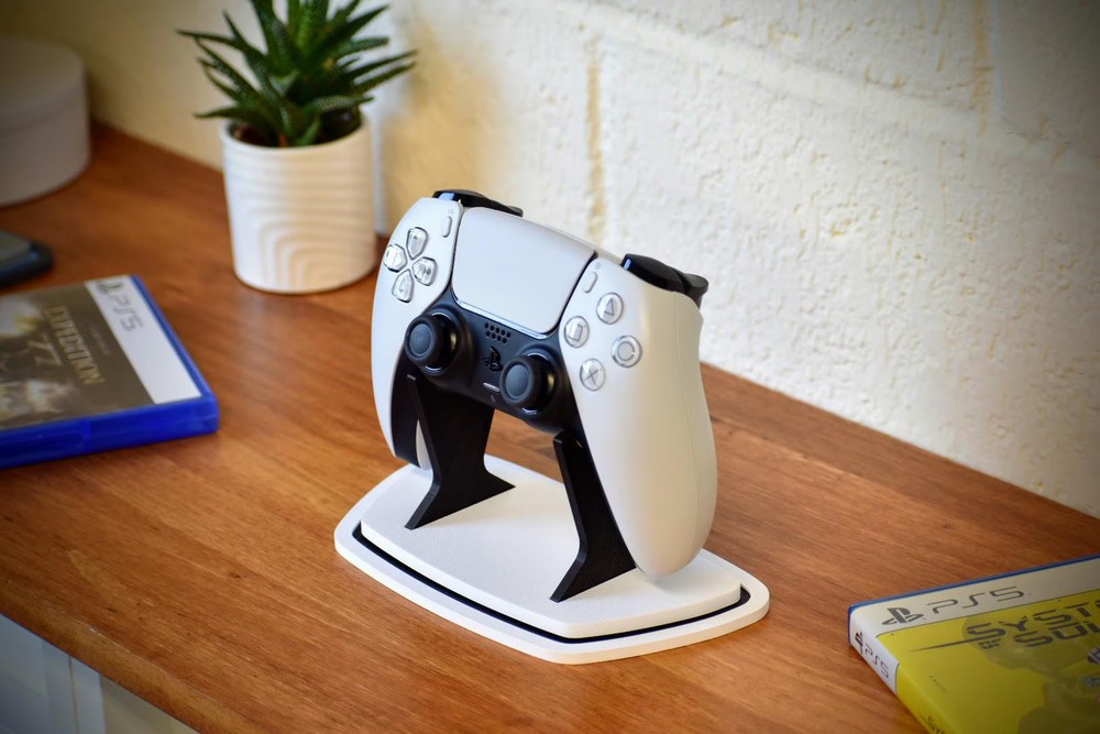 Prism Solo - Controller Display Stand - 3D Printed