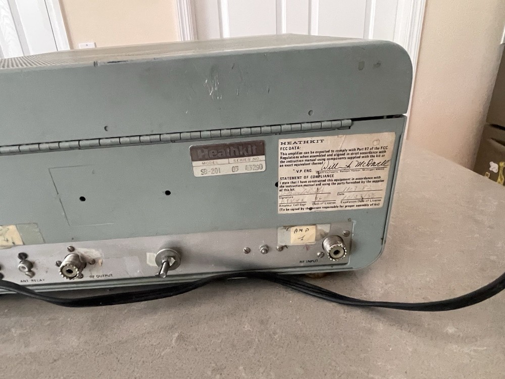 Heathkit SB-201 Amplifier