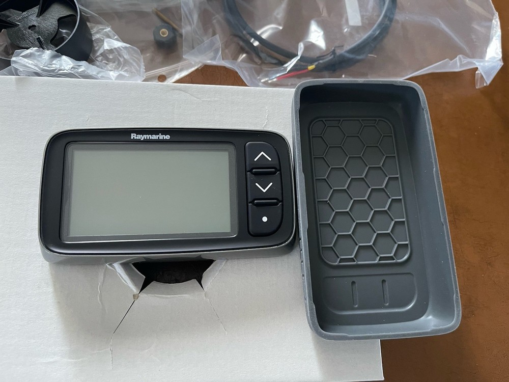 Raymarine i40 Speed Instrument Display E70063