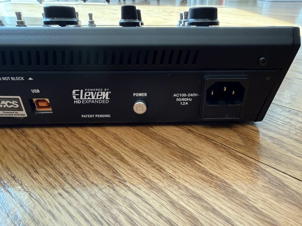 Head Rush Pedalboard Guitar Amp and FX Modeling Processor Used