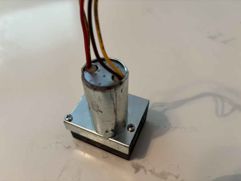 TOUCH PLATE RELAY LIGHTING CONTROL MODEL 3000PL Touch-Plate Relay