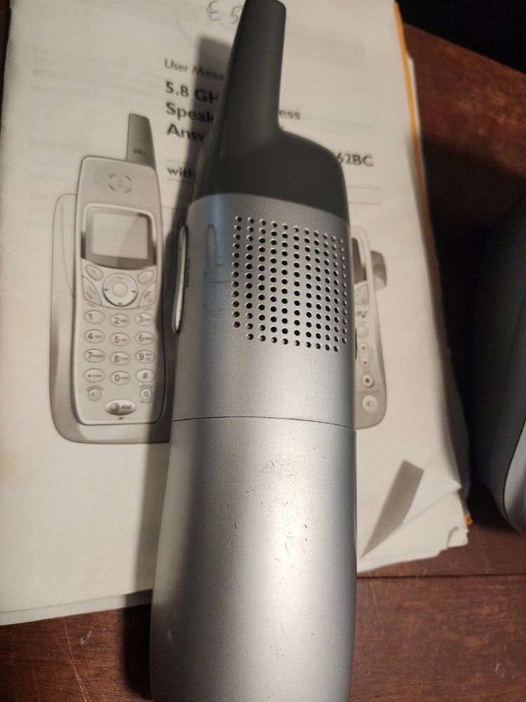 AT&T E5965C 5.8 GHZ MAIN BASE UNIT With Phone