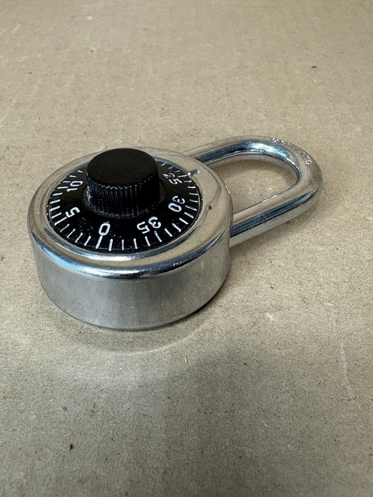 Combination Lock Black School Locker Gym Light Weight Pre-owned w/ Combination