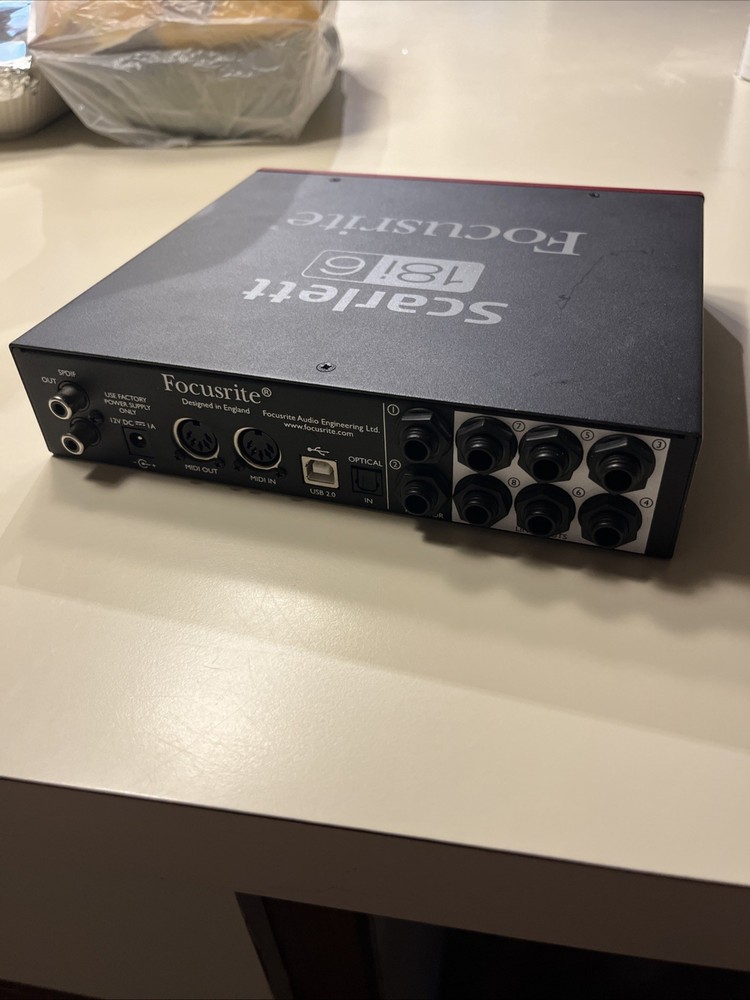 Focusrite Scarlett 18i6 Audio Interface w/ power supply