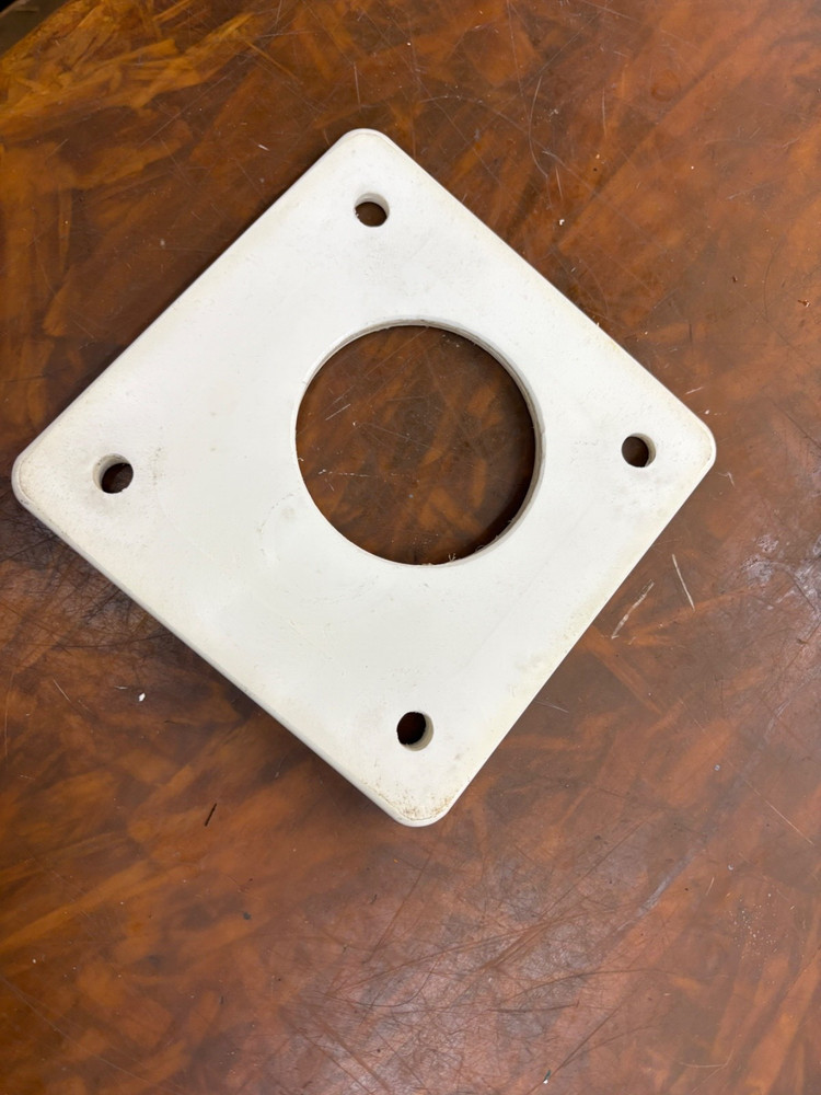 POWER MOUNT BASE WEDGE WHITE POLY 7" X 7" 4 DEREE PRE CUT FOR MOUNTING...