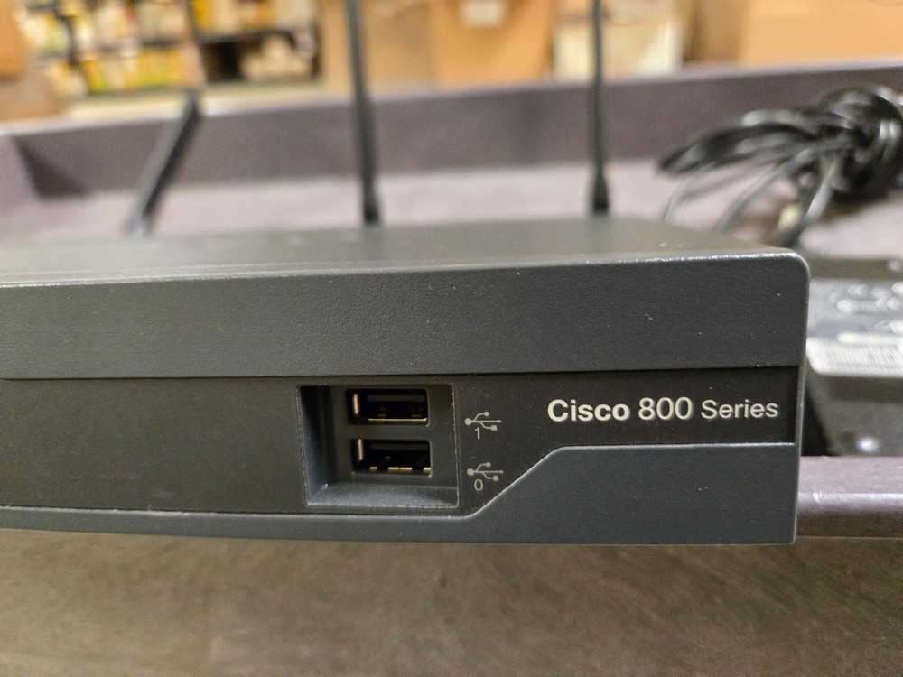 Cisco 891-W 8-Port Integrated Services Router - Used