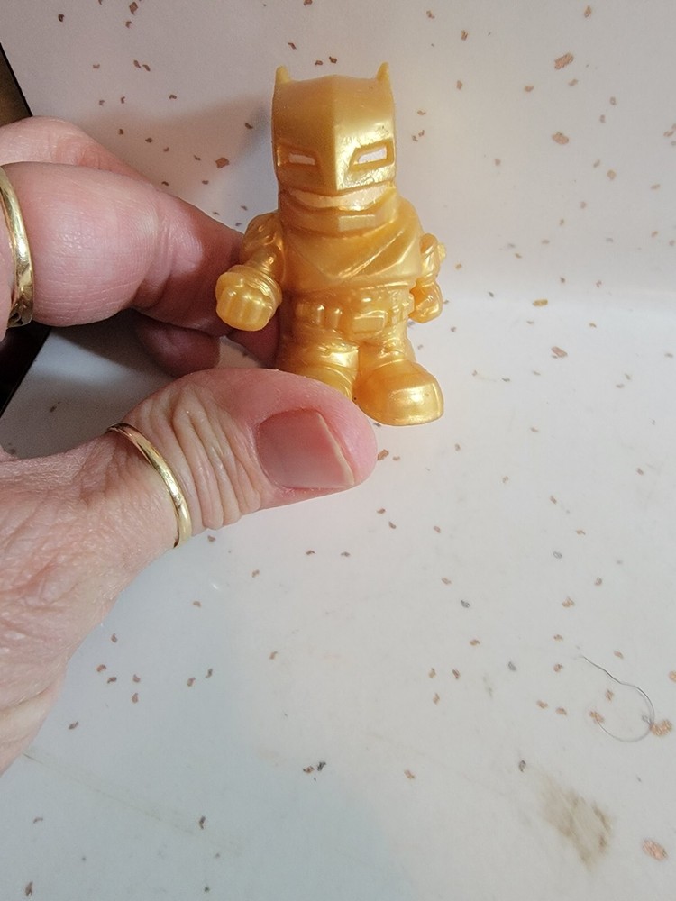 DC OOSHIES LIMITED EDITION GOLDEN ARMORED BATMAN