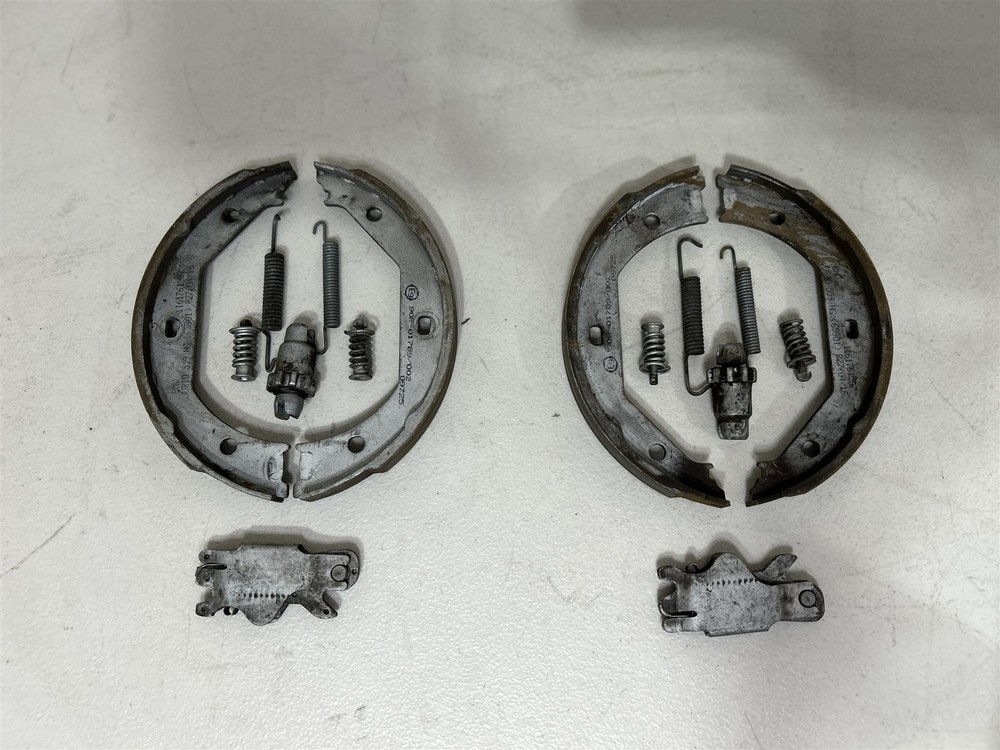2016 BMW M4 Emergency Brake Shoes Left Right OEM Hardware 2015-2020