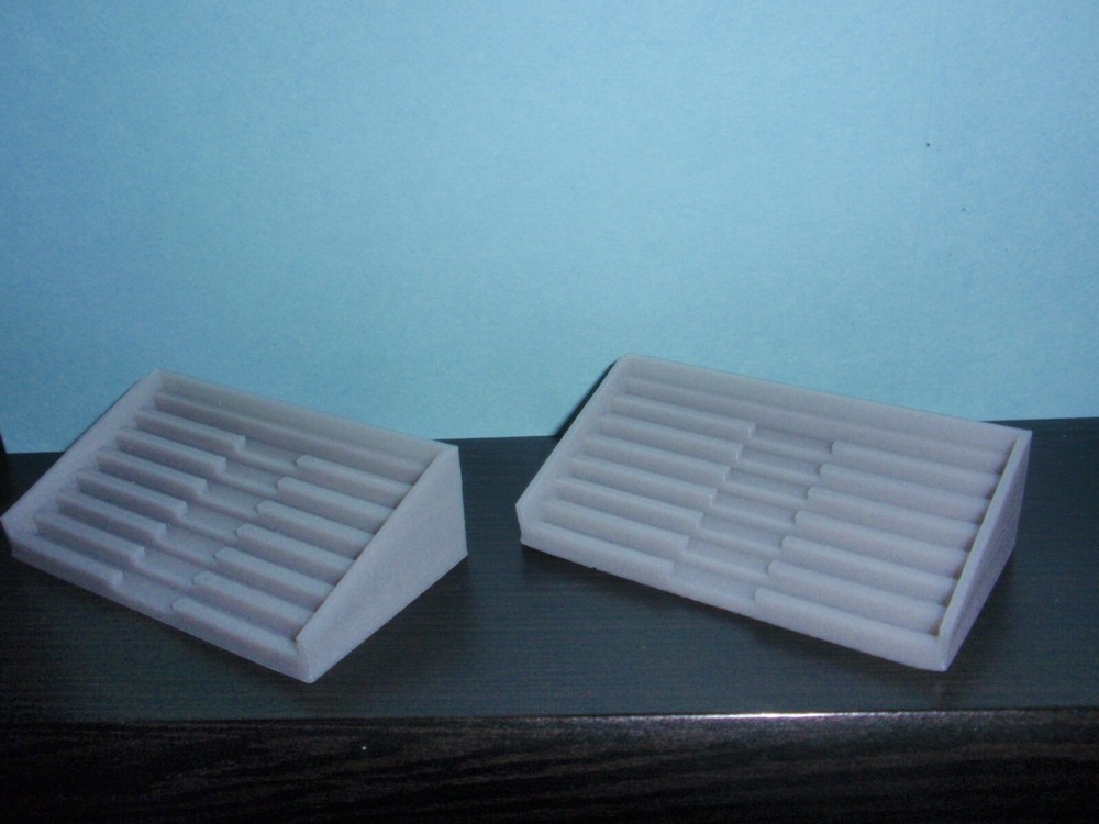 N Scale Bleachers 2 Pack - Style #2 (Deeper) - Gray