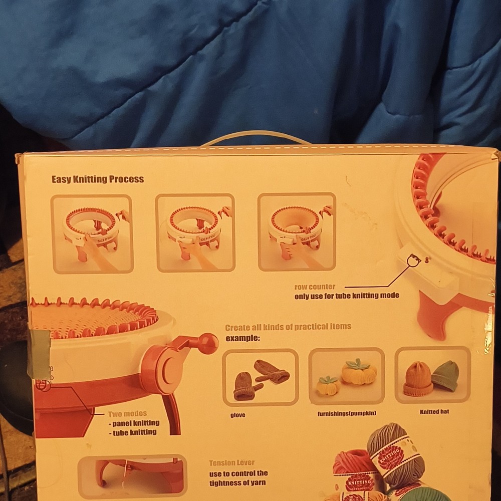 Sentro Knitting Machine, Model 843 Magic Loop Loom Row Counter