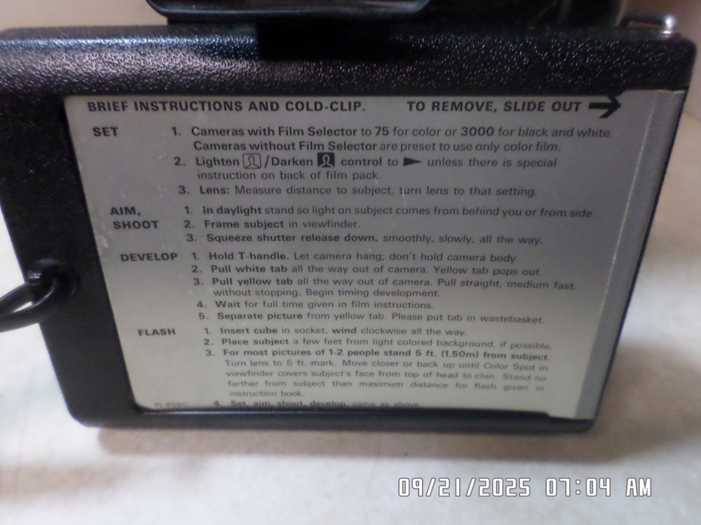 VTG Polaroid Square Shooter 2 Land Camera W/Instruction Guide UNTESTED IOB