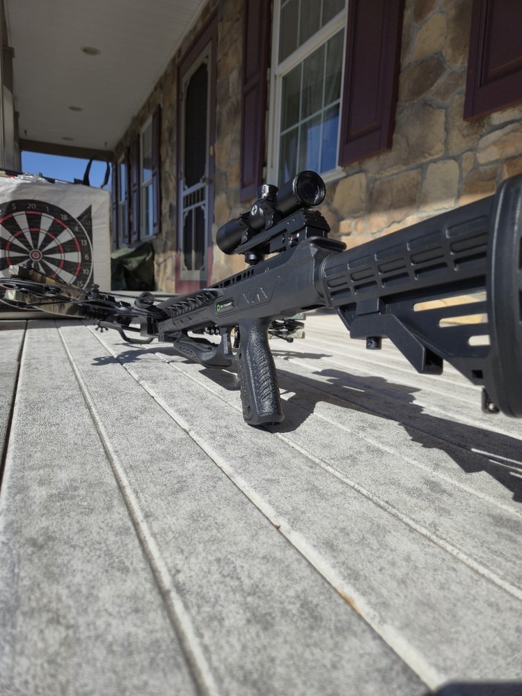 Centerpoint Sniper XT390 crossbow, case, target, & accessories