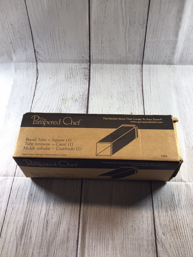 Pampered Chef Bread Tube - Square - New in Box
