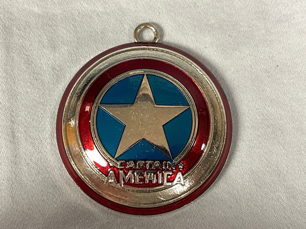 Metal Marvel Captain America Avenger Star Shield Pendant Bling 2"