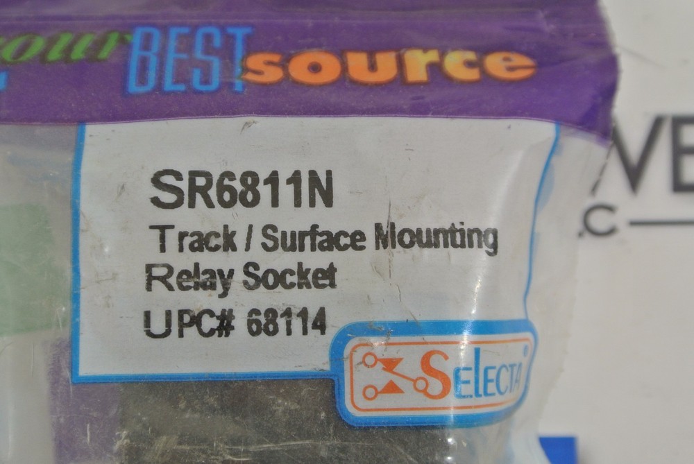Selecta SR6811N Track/Surface Mounting Relay Socket