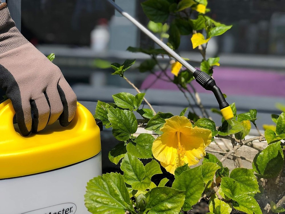 Pumpless Battery Powered Sprayer, Translucent