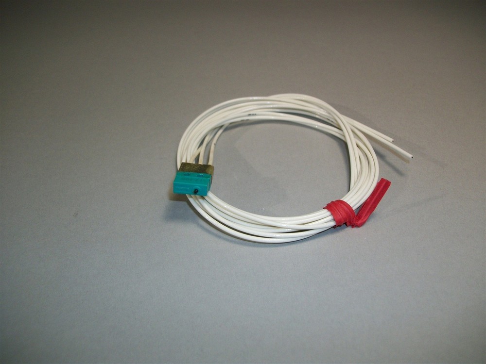 Assembly Technology Components 5930-00-013-9564 Micro Sensitive Switch - New