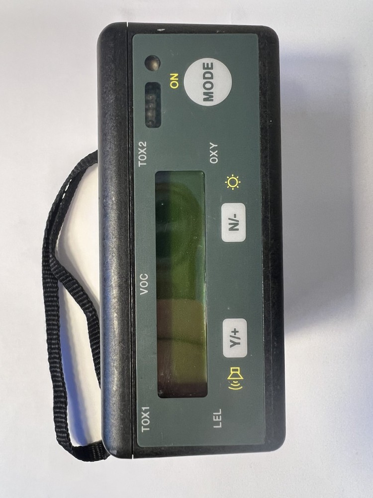 RAE Systems MultiRAE Plus RAE-10 Gas Detector PGM-50-5P without Case and Charger