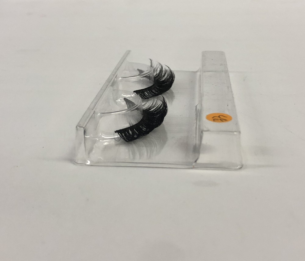 Mink Eyelash Strip • Eyelash Extension Look