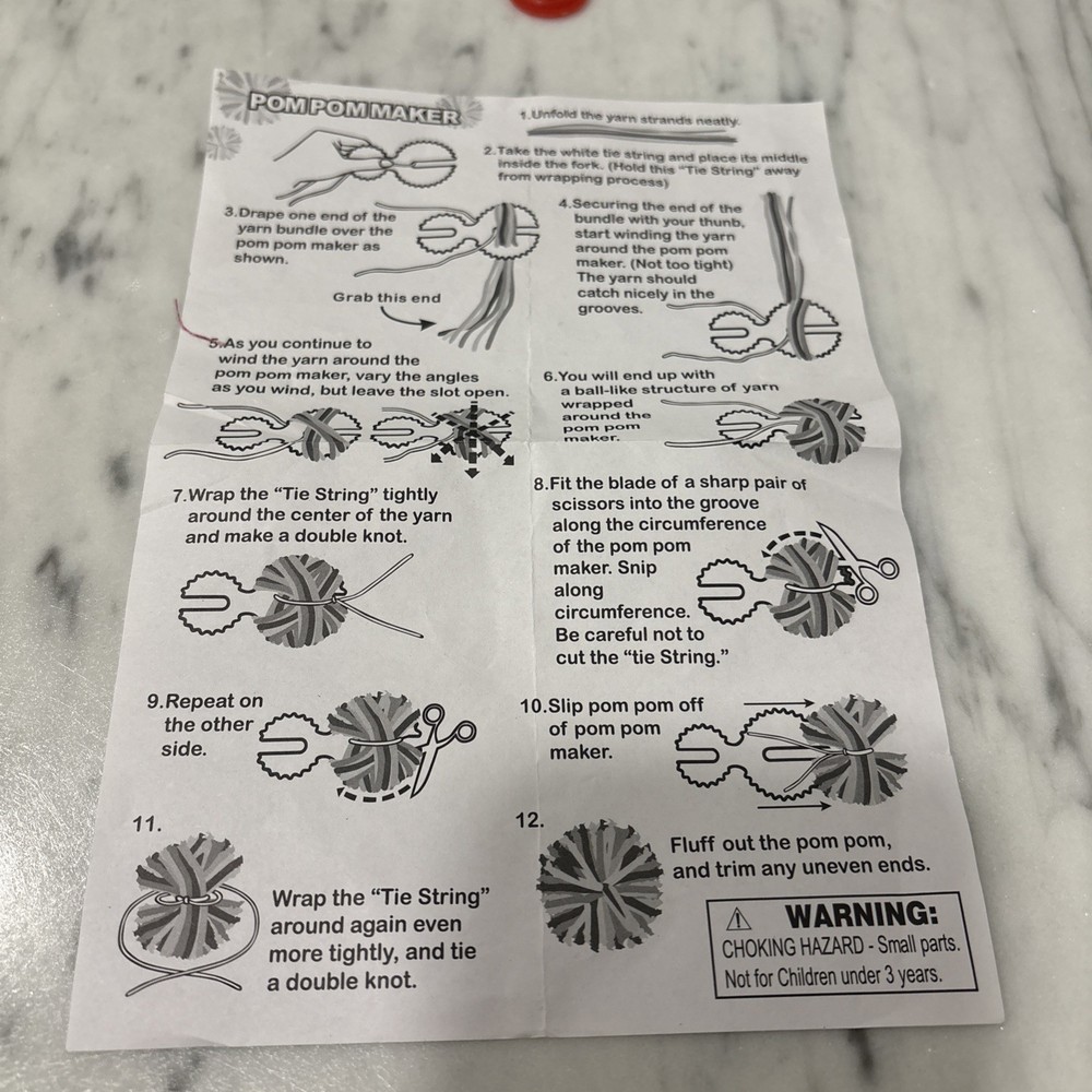 Yarnology & Boye PomPom Maker Assorted Sizes With Instructions