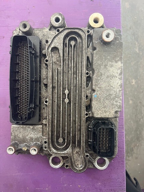 FREIGHTLINER CASCADIA 125 ECM  DD15