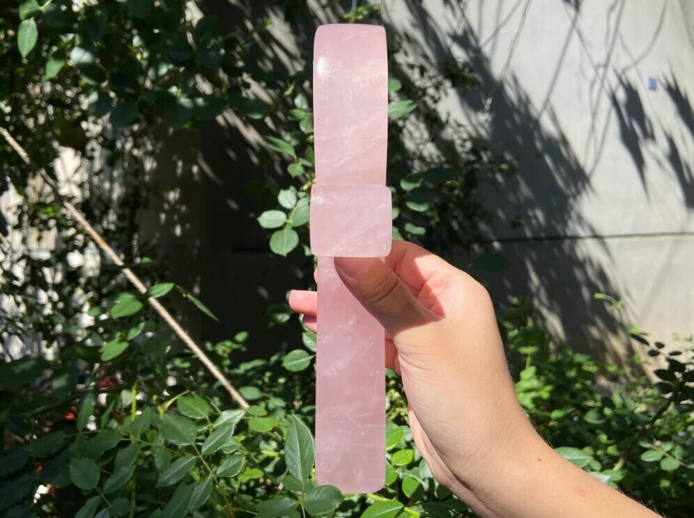 Natural Elixir Rose quartz Anka crystal healing Madagascar