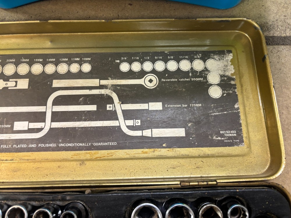 Vintage Hilka 24 piece Socket Set