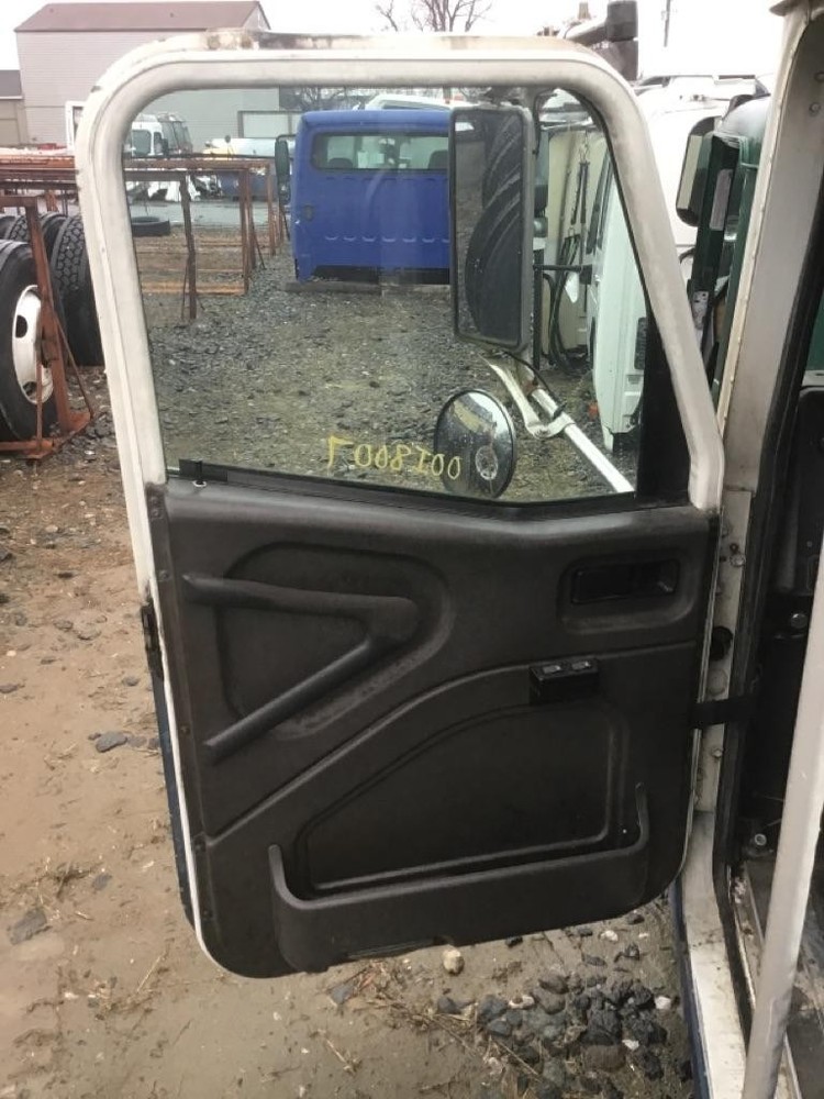 Replaces 2000 INTERNATIONAL 9100I CAB , MD