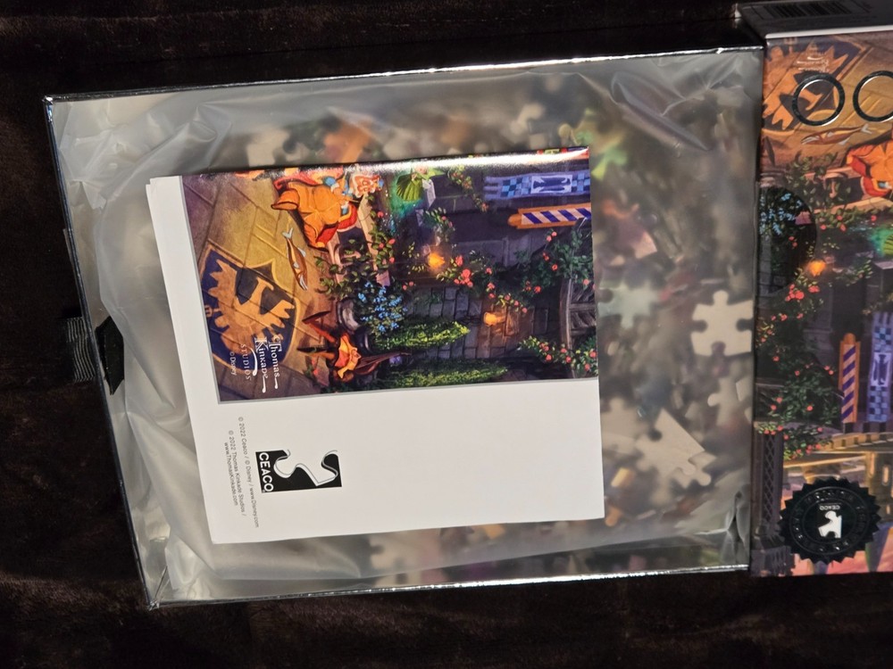 Disney Silver Select Edition 1000 Pc Jigsaw Puzzle THOMAS KINKADE Maleficent