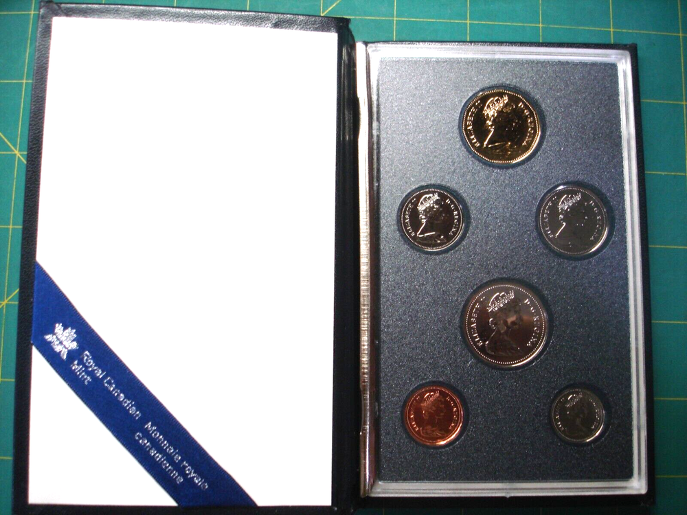 1988 ROYAL CANIDIAN MINT PROOF SET & COA