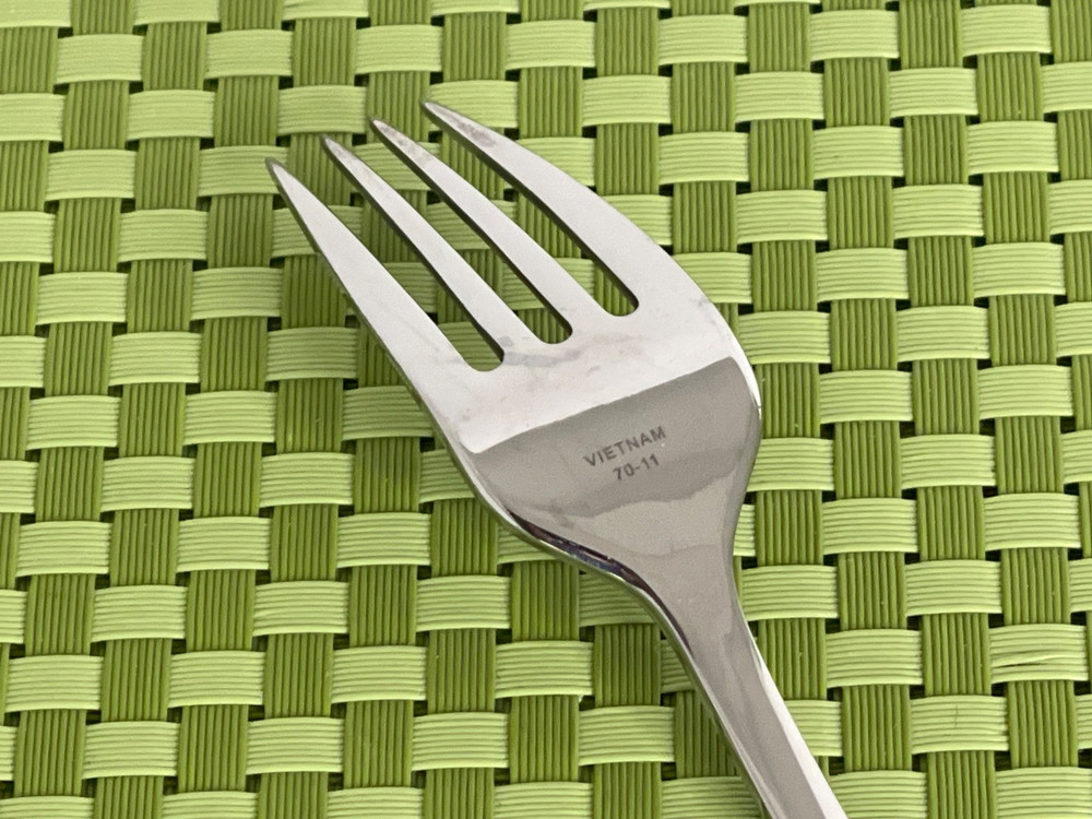 Oneida VOSS Stainless Salad Fork Glossy Concave Wide Tip Flatware - 7 1/8"